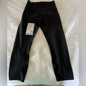 NWT Lululemon Wunder Under HR 23” size 8